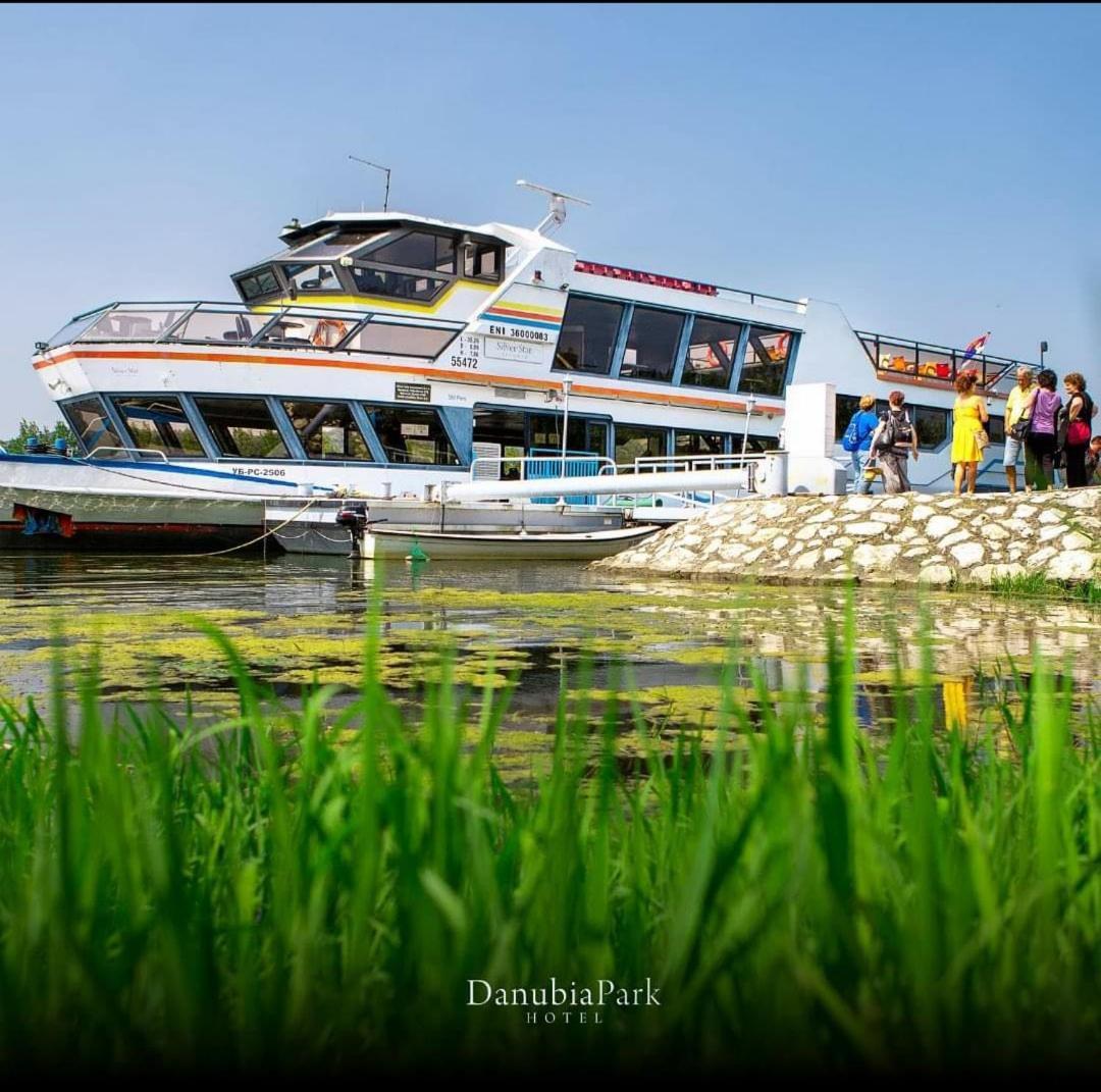 Hotel Danubia Park Veliko Gradište Εξωτερικό φωτογραφία