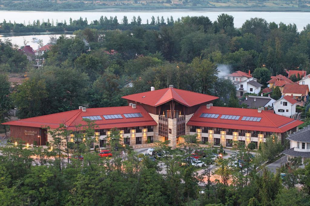 Hotel Danubia Park Veliko Gradište Εξωτερικό φωτογραφία